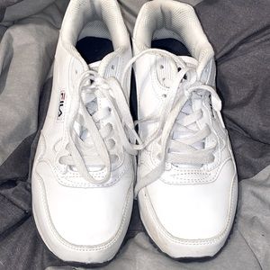 White Fila women’s sneakers